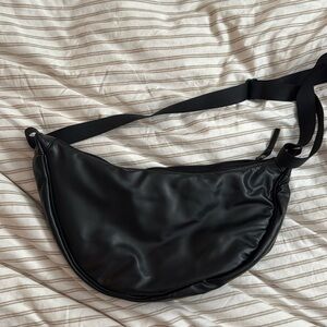 Uniqlo bag in black vegan leather
